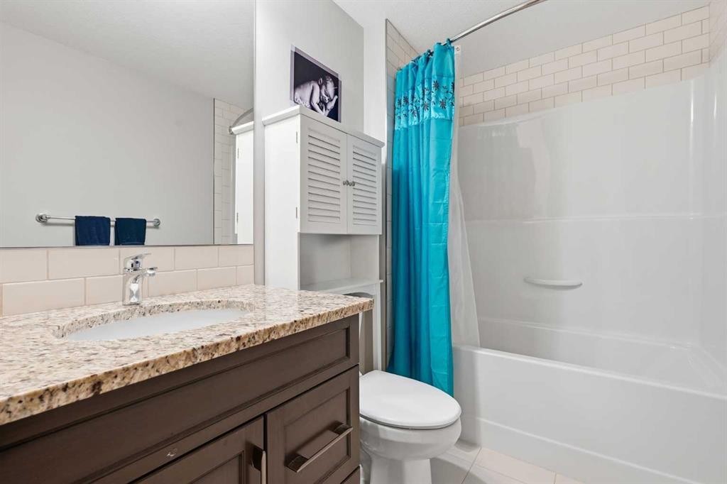 237 Mahogany Parade Se, Calgary, AB