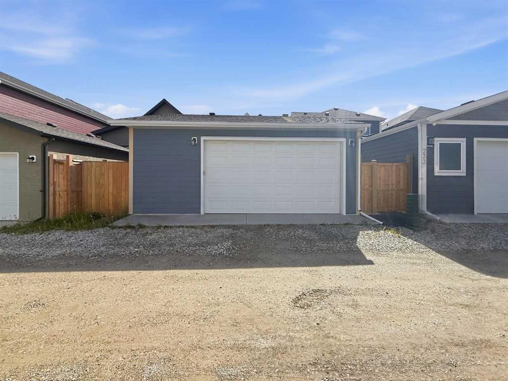 237 Mahogany Parade Se, Calgary, AB