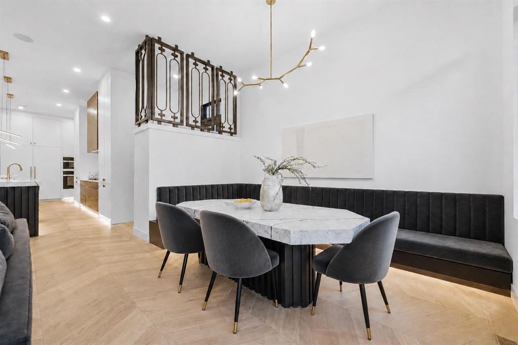 1216 8 Avenue Se, Calgary, AB - Indoor Photo Showing Dining Room