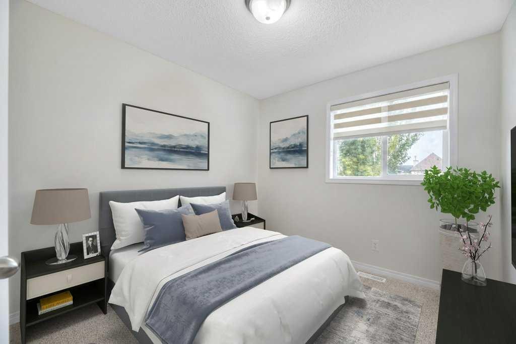 175 Prestwick Villas Se, Calgary, AB - Indoor Photo Showing Bedroom