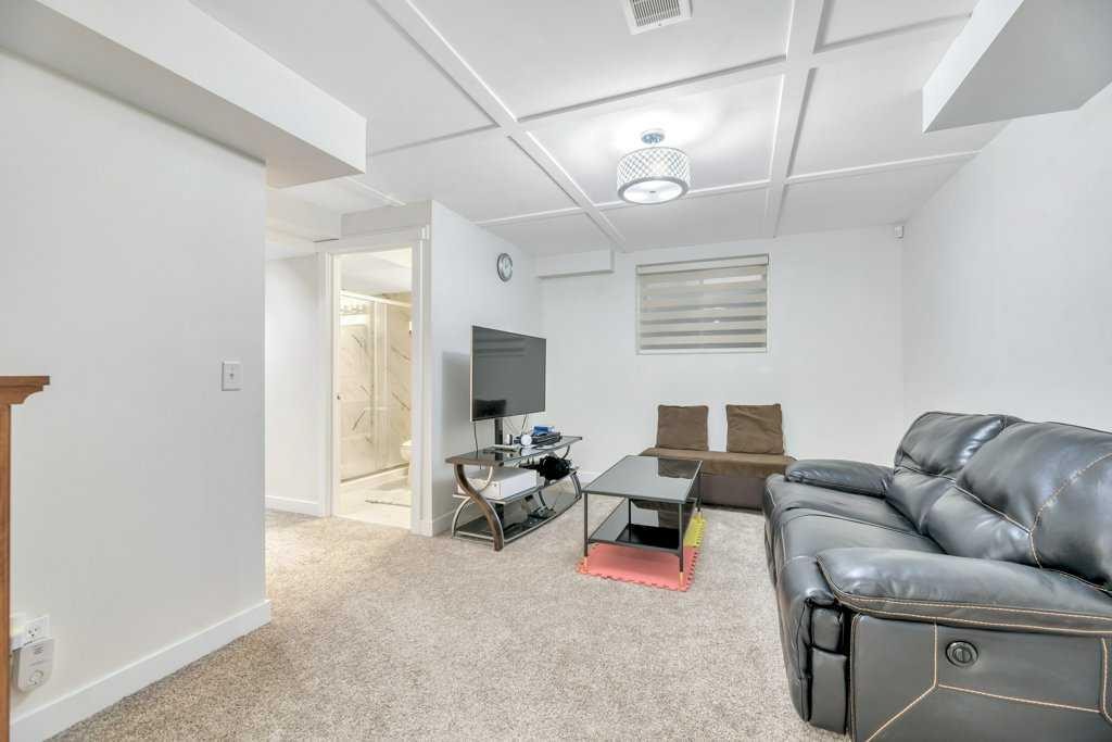 175 Prestwick Villas Se, Calgary, AB - Indoor