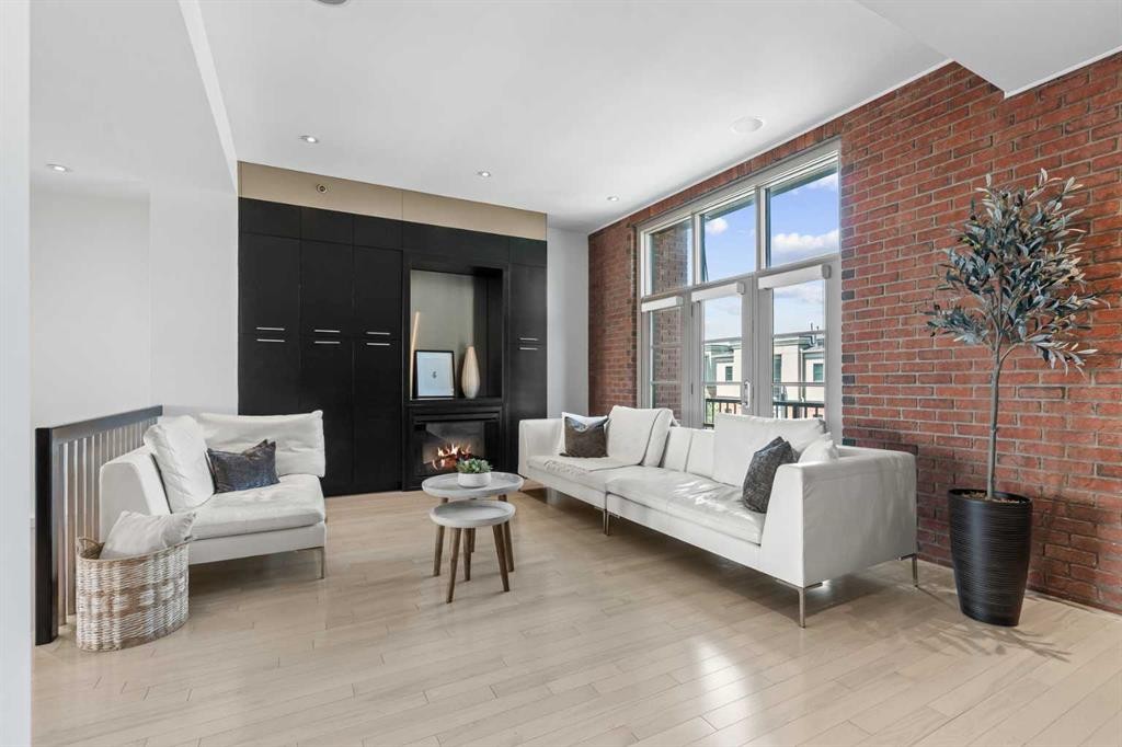 610 Aspen Meadows Hill Sw, Calgary, AB - Indoor