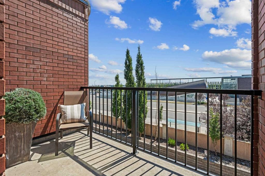 610 Aspen Meadows Hill Sw, Calgary, AB - Outdoor With Exterior