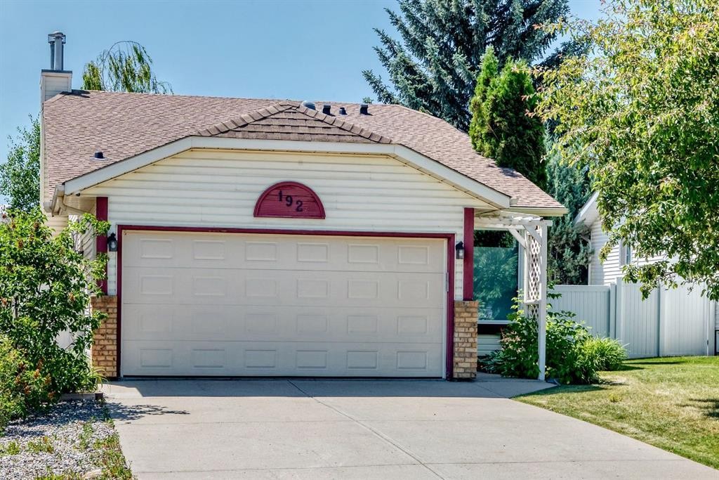 192 Riverbend Drive Se, Calgary, AB - Outdoor