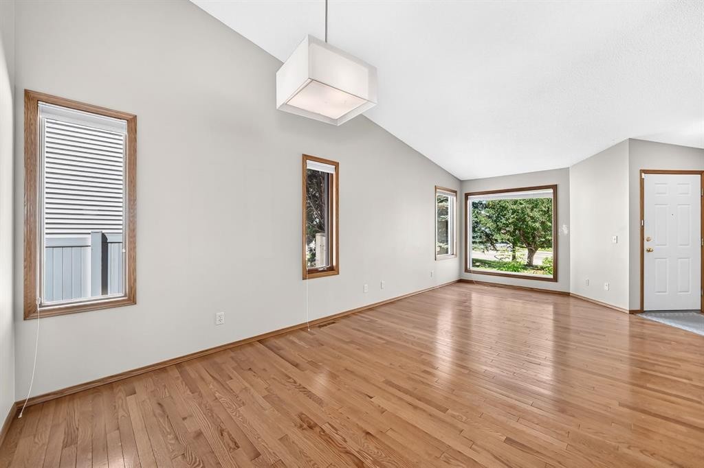 192 Riverbend Drive Se, Calgary, AB - Indoor Photo Showing Other Room