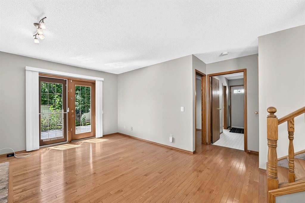 192 Riverbend Drive Se, Calgary, AB - Indoor Photo Showing Other Room