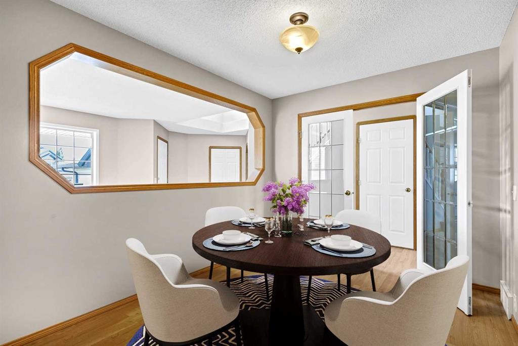 249 Scotia Point Nw, Calgary, AB - Indoor Photo Showing Other Room