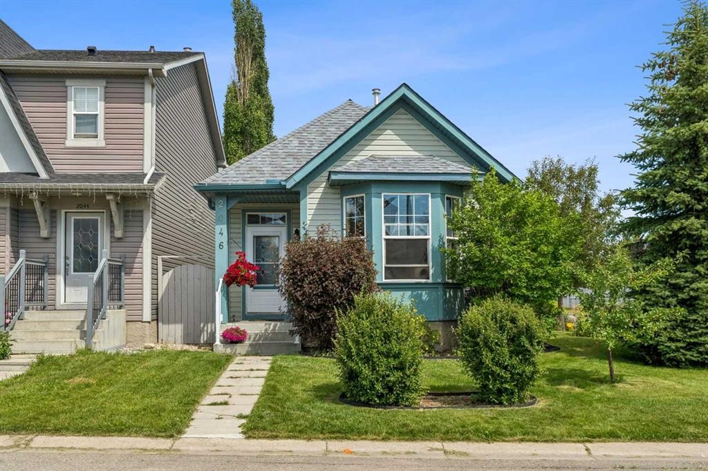 2046 New Brighton Gardens Se, Calgary, AB - Outdoor