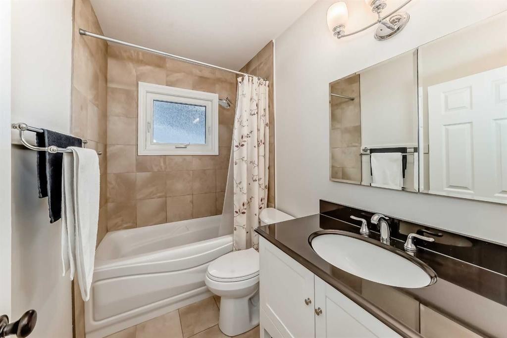 35 Collingwood Place Nw, Calgary, AB