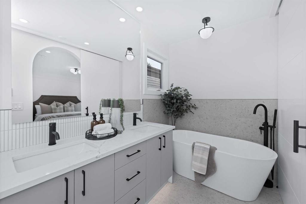 88 Cheyenne Crescent Nw, Calgary, AB - Indoor Photo Showing Bathroom