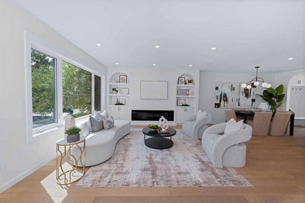 88 Cheyenne Crescent Nw, Calgary, AB - Indoor Photo Showing Living Room