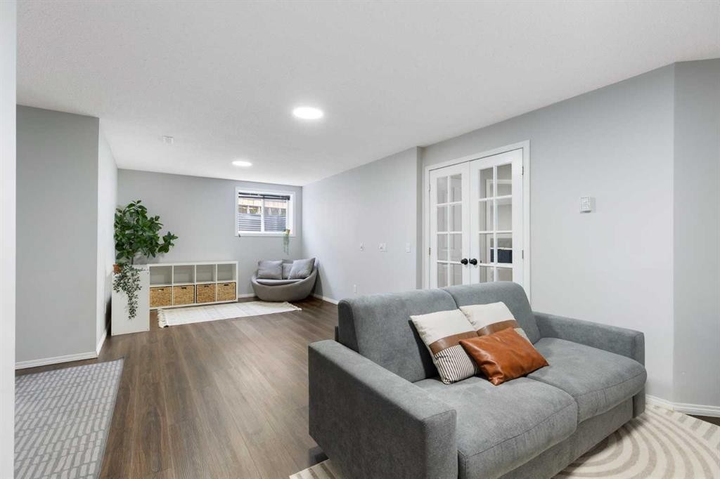 13 Somerset Park Sw, Calgary, AB - Indoor