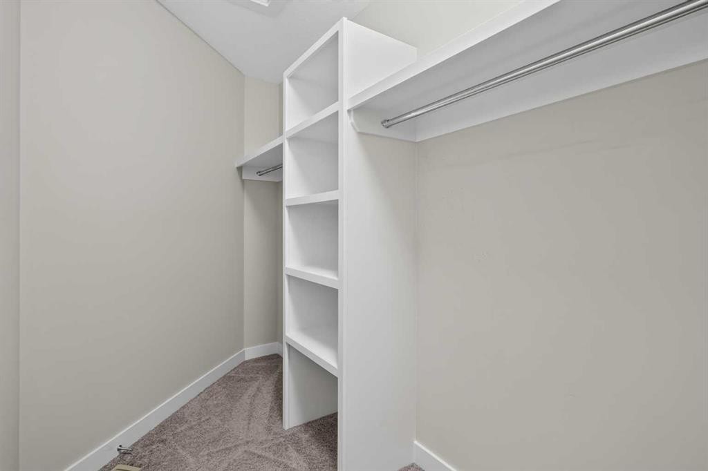 4-2416 30 Street Sw, Calgary, AB - Indoor With Storage