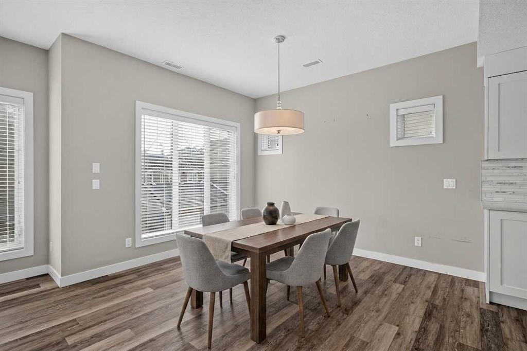 4-2416 30 Street Sw, Calgary, AB - Indoor Photo Showing Dining Room