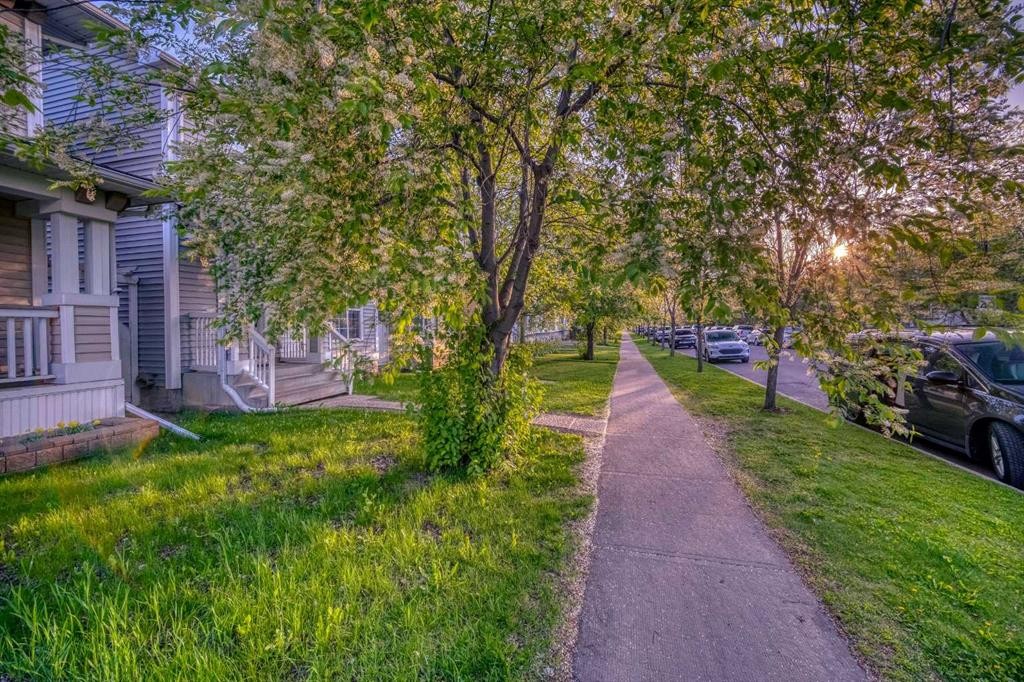 81 Prestwick Avenue Se, Calgary, AB - Outdoor