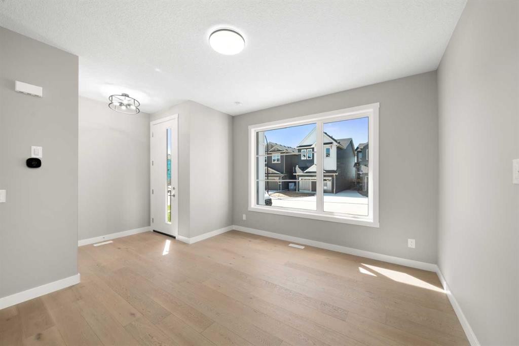 78 Sora Gardens Se, Calgary, AB - Indoor Photo Showing Other Room