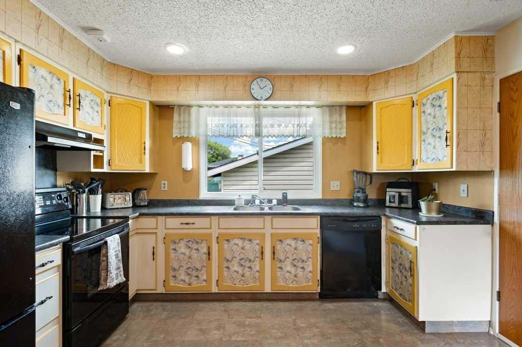 39 Maryvale Crescent Ne, Calgary, AB