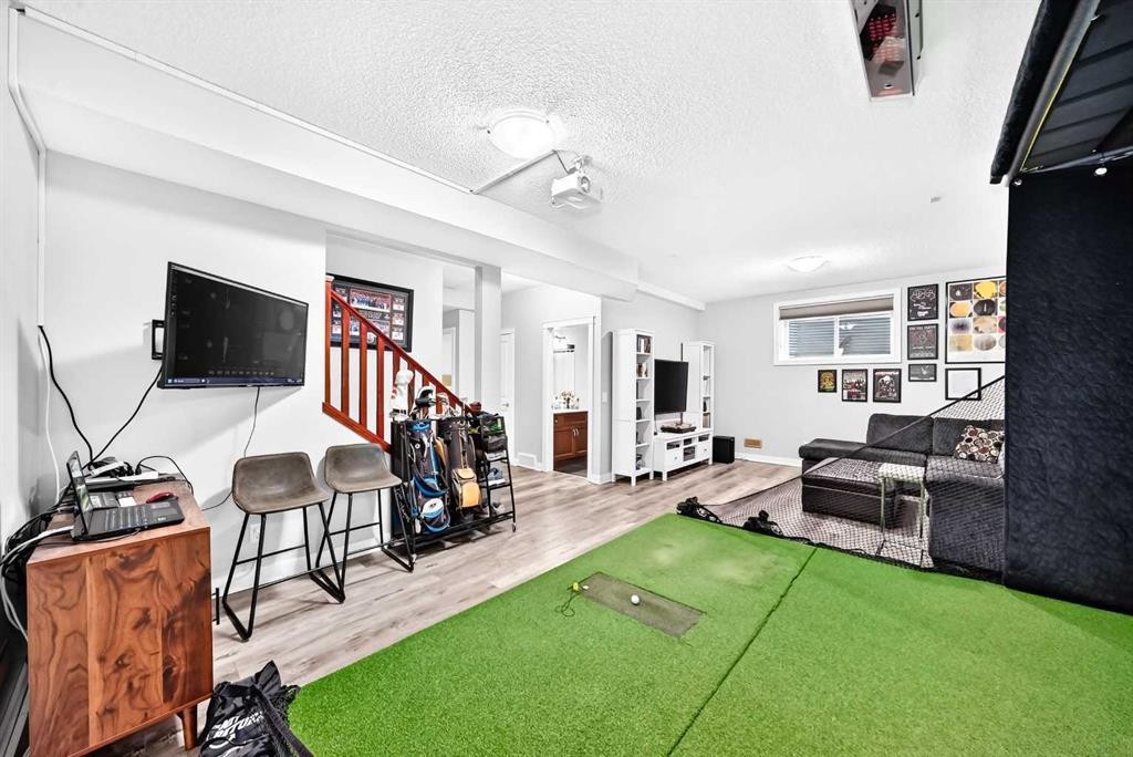 144 Pantego Close Nw, Calgary, AB - Indoor