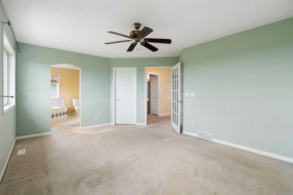 79 Royal Crest Way Nw, Calgary, AB - Indoor Photo Showing Other Room
