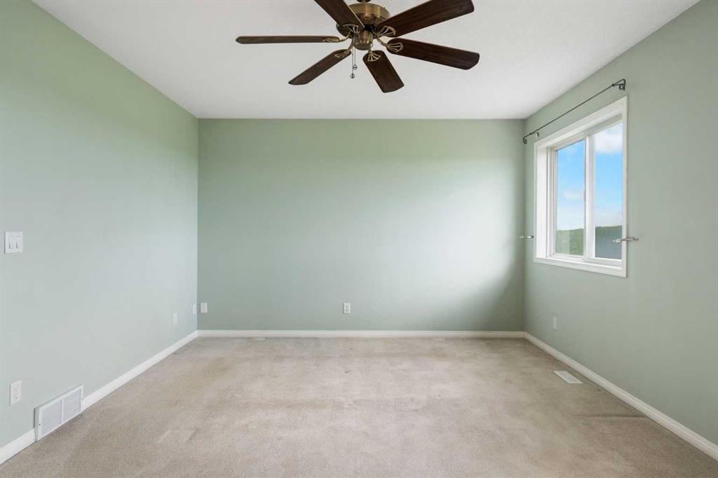 79 Royal Crest Way Nw, Calgary, AB - Indoor Photo Showing Other Room