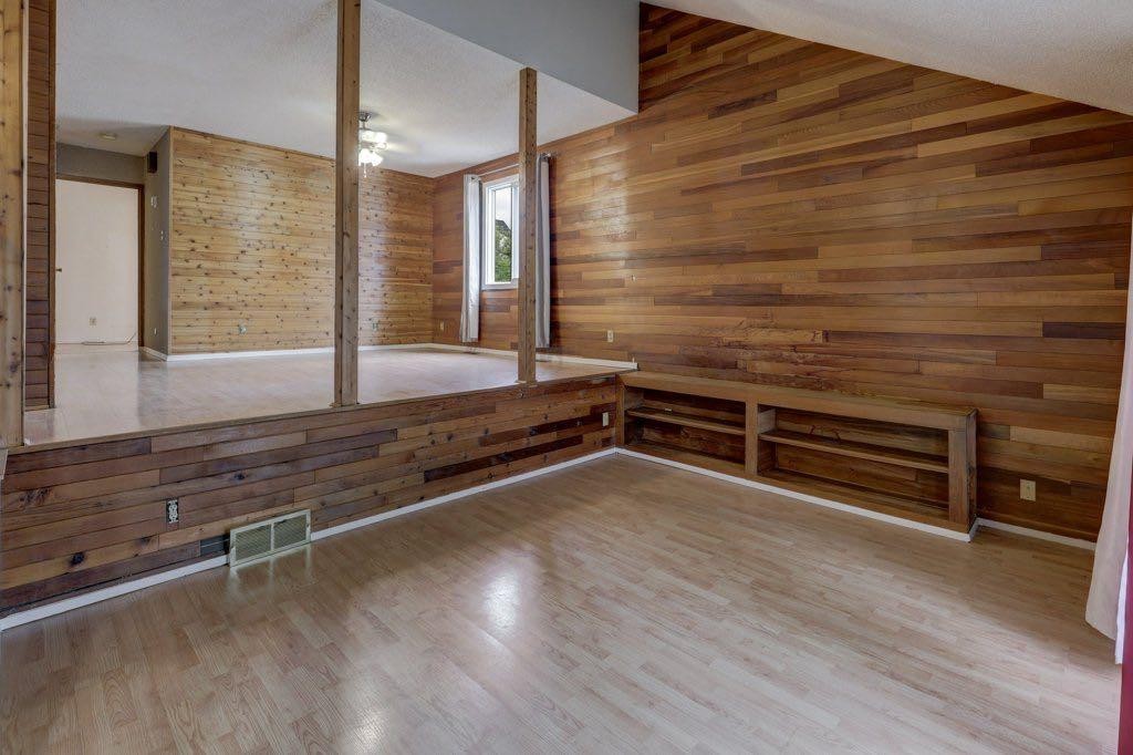2009 41 Street Se, Calgary, AB - Indoor Photo Showing Other Room