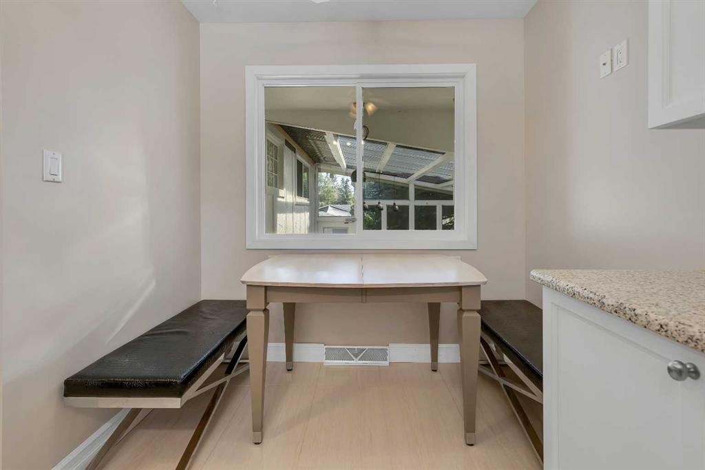 3324 Morley Crescent Nw, Calgary, AB - Indoor