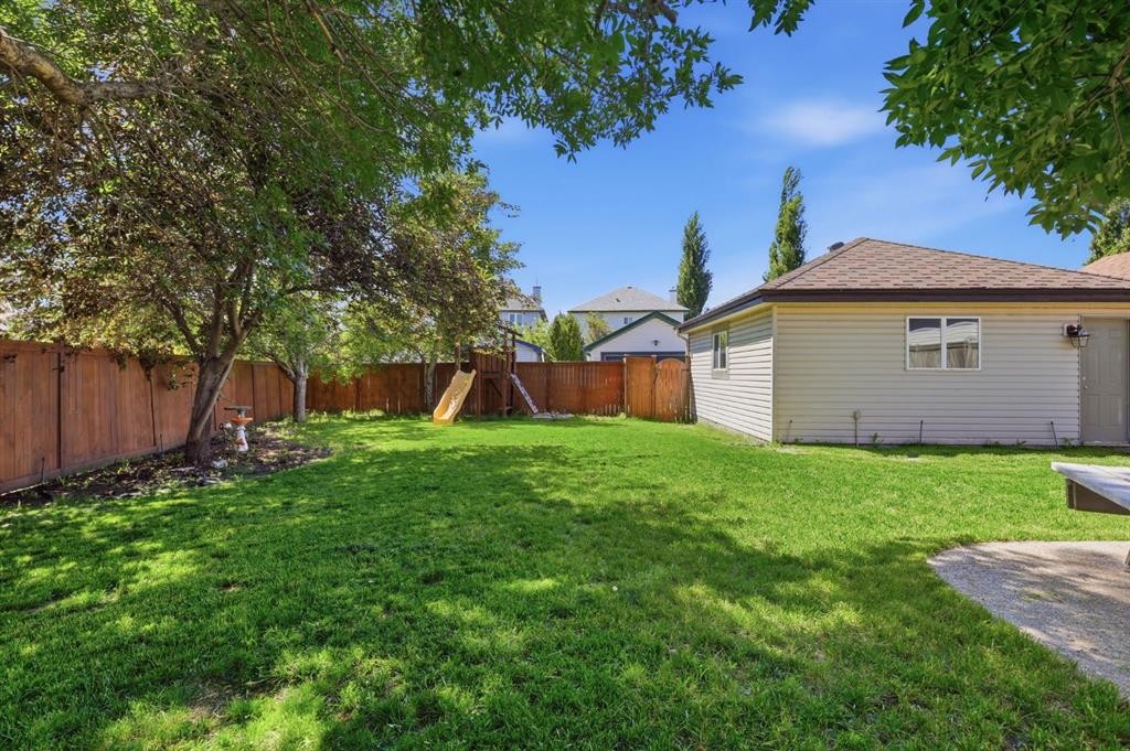 134 Prestwick Landing Se, Calgary, AB - Outdoor