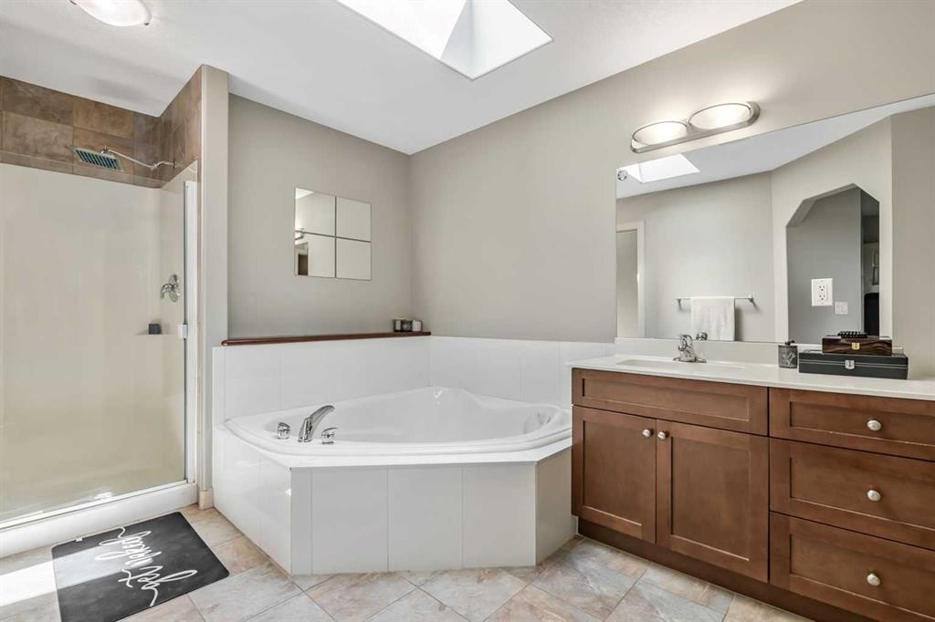 13 Dain Place Nw, Langdon, AB - Indoor Photo Showing Bathroom