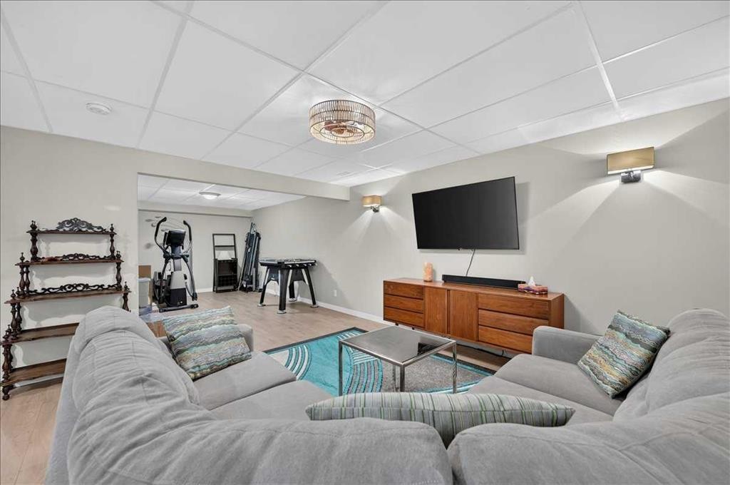 23-33 Stonegate Drive Nw, Airdrie, AB - Indoor