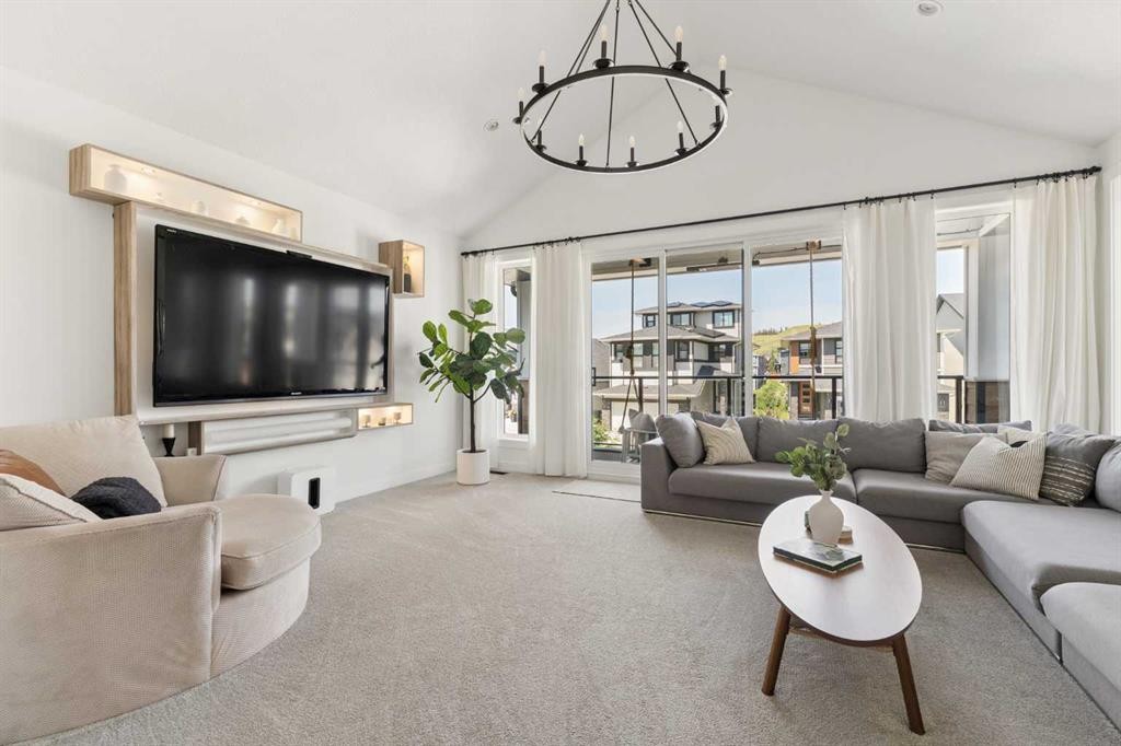 203 Cranbrook Park Se, Calgary, AB - Indoor Photo Showing Living Room