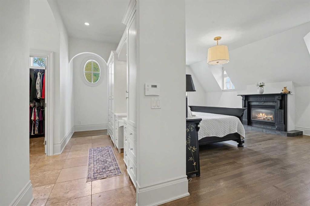 614 Crescent Boulevard Sw, Calgary, AB