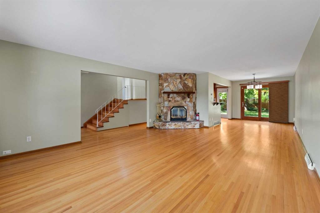 21 Roseview Drive Nw, Calgary, AB