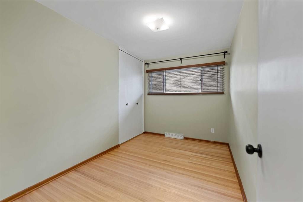 21 Roseview Drive Nw, Calgary, AB