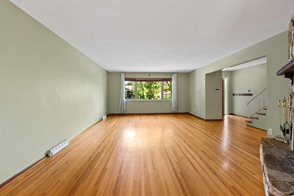 21 Roseview Drive Nw, Calgary, AB