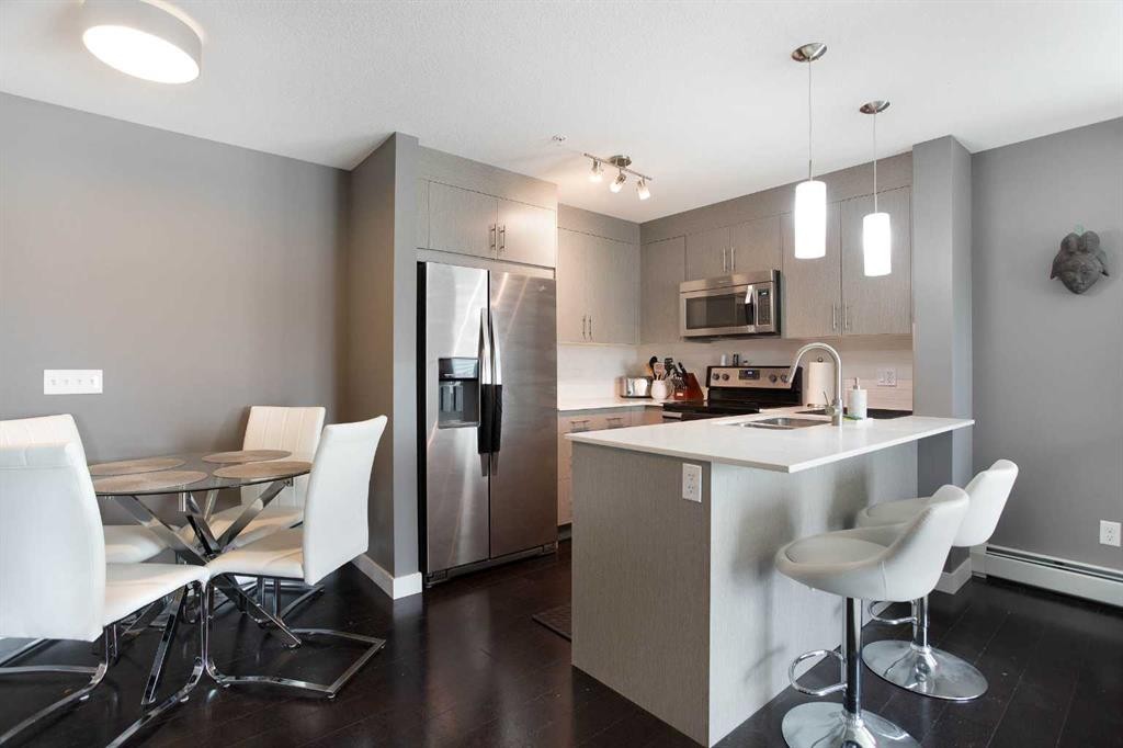 3302-302 Skyview Ranch Drive Ne, Calgary, AB - Indoor Photo Showing Kitchen With Upgraded Kitchen