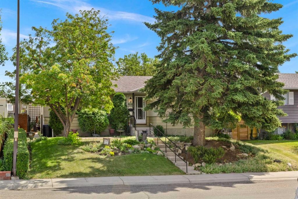 6832 Huntchester Road Ne, Calgary, AB - Outdoor