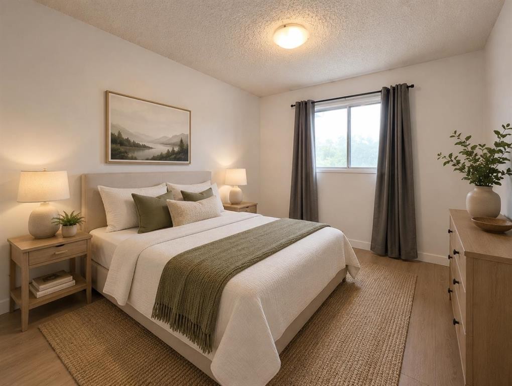 137 Bermuda Drive Nw, Calgary, AB - Indoor Photo Showing Bedroom