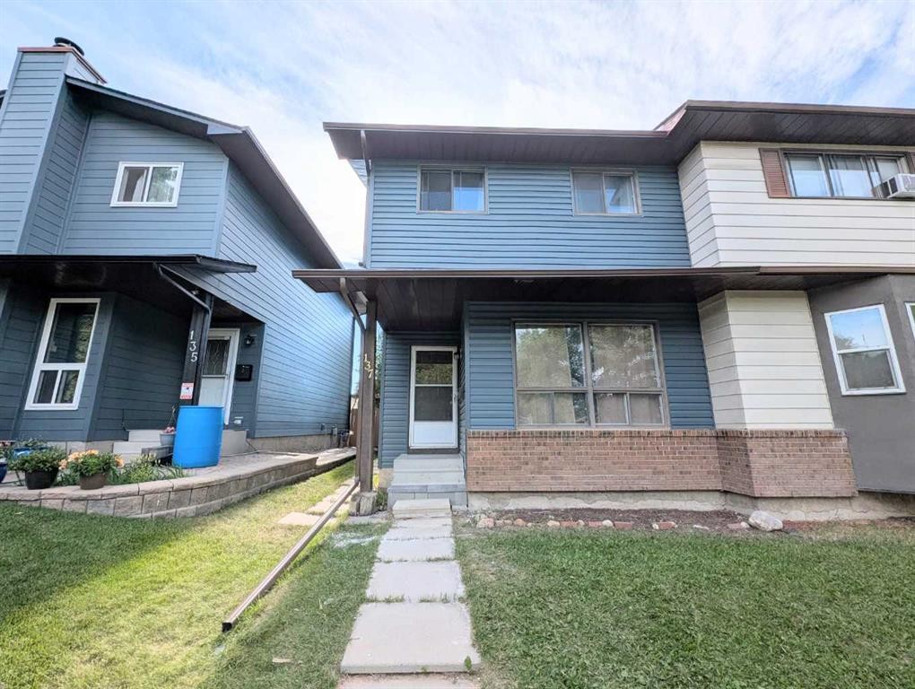137 Bermuda Drive Nw, Calgary, AB - Outdoor