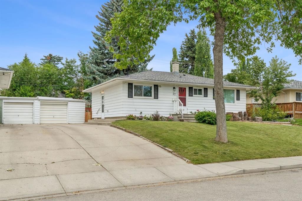 27 Heston Street Nw, Calgary, AB - Outdoor