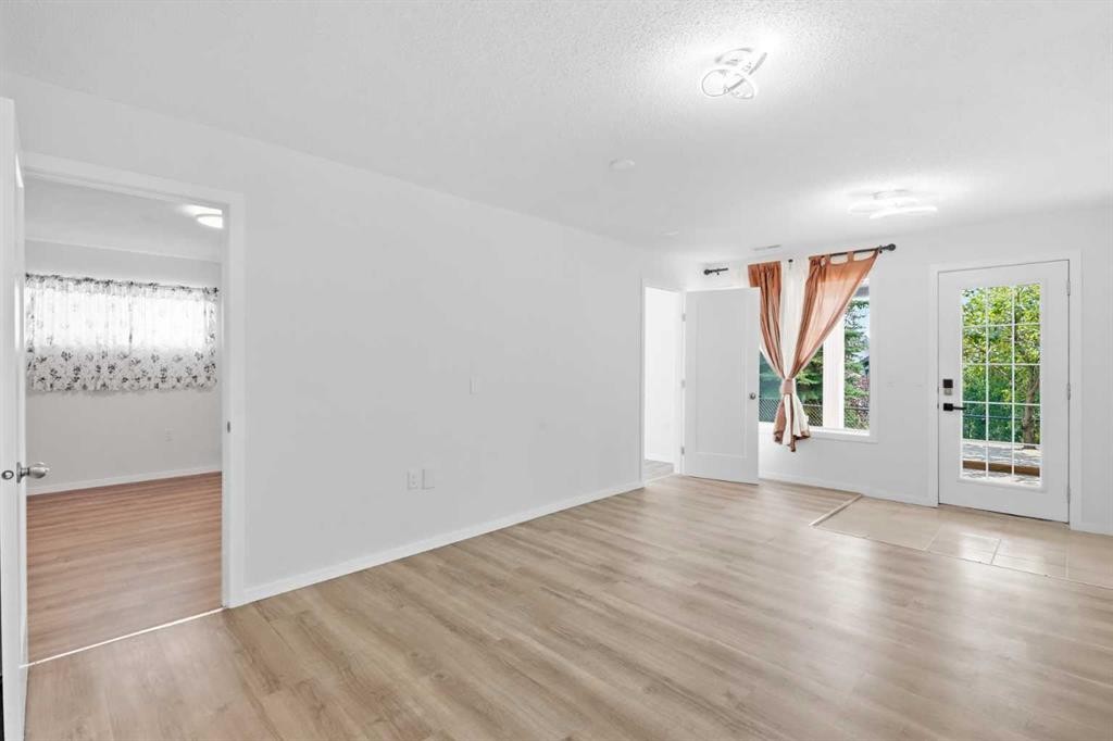 288 Springborough Way Sw, Calgary, AB - Indoor