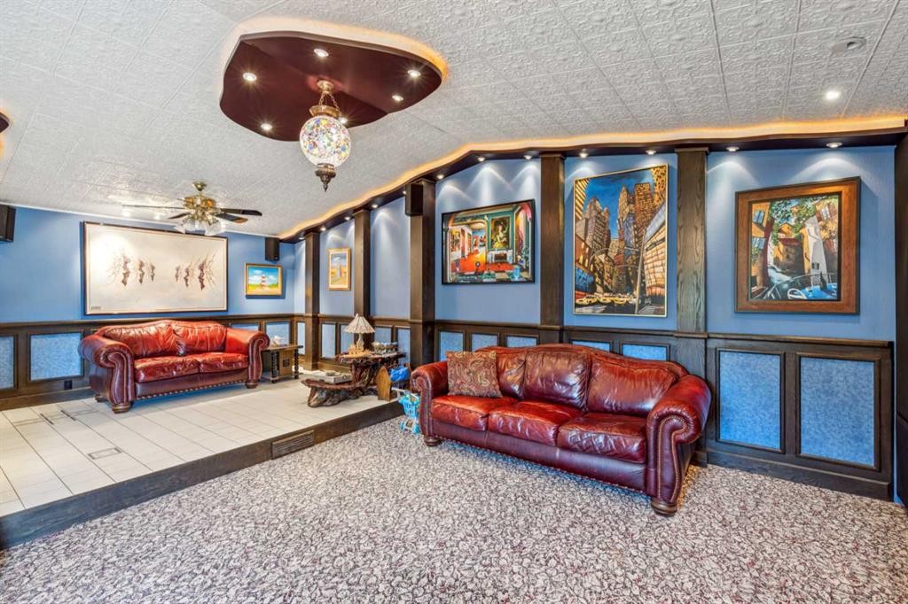 4819 Rundlewood Drive Ne, Calgary, AB - Indoor Photo Showing Other Room