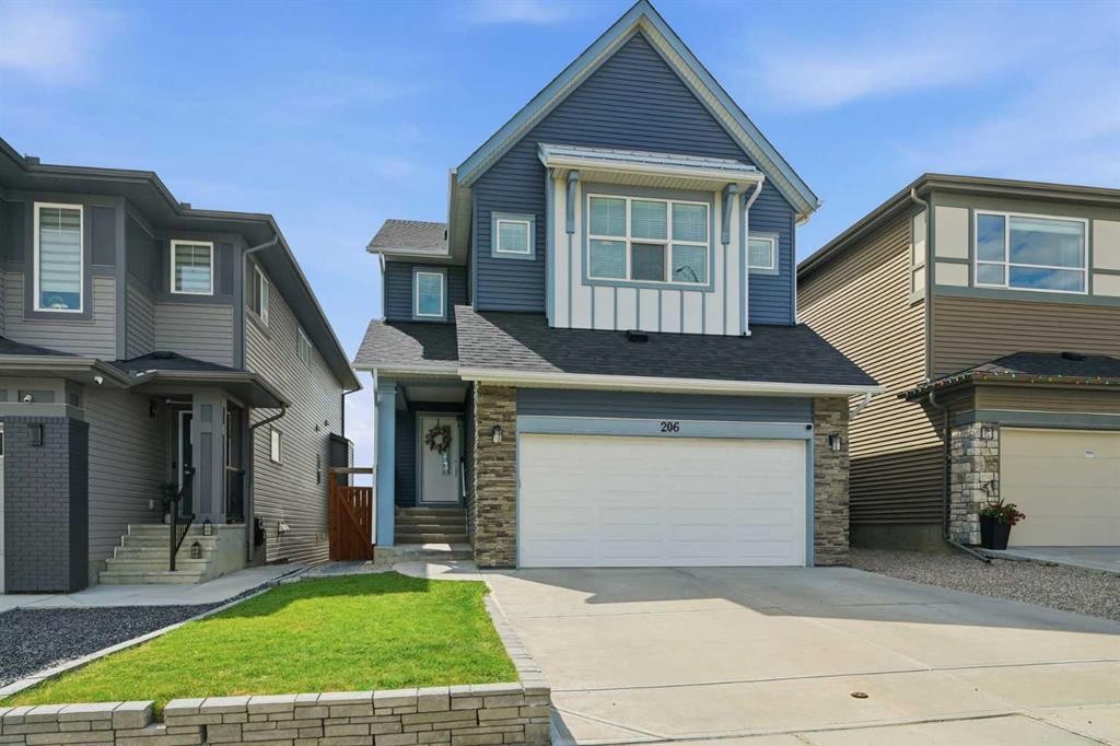 206 Lucas Crescent Nw, Calgary, AB - Outdoor With Facade