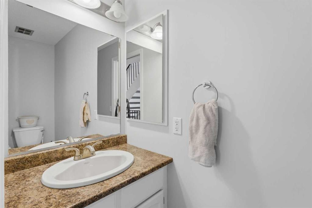 96 Abberfield Crescent Ne, Calgary, AB - Indoor Photo Showing Bathroom