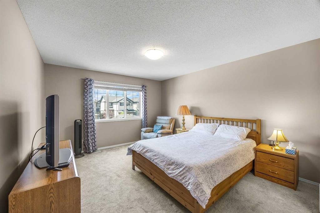 32 Panatella Common Nw, Calgary, AB - Indoor Photo Showing Bedroom