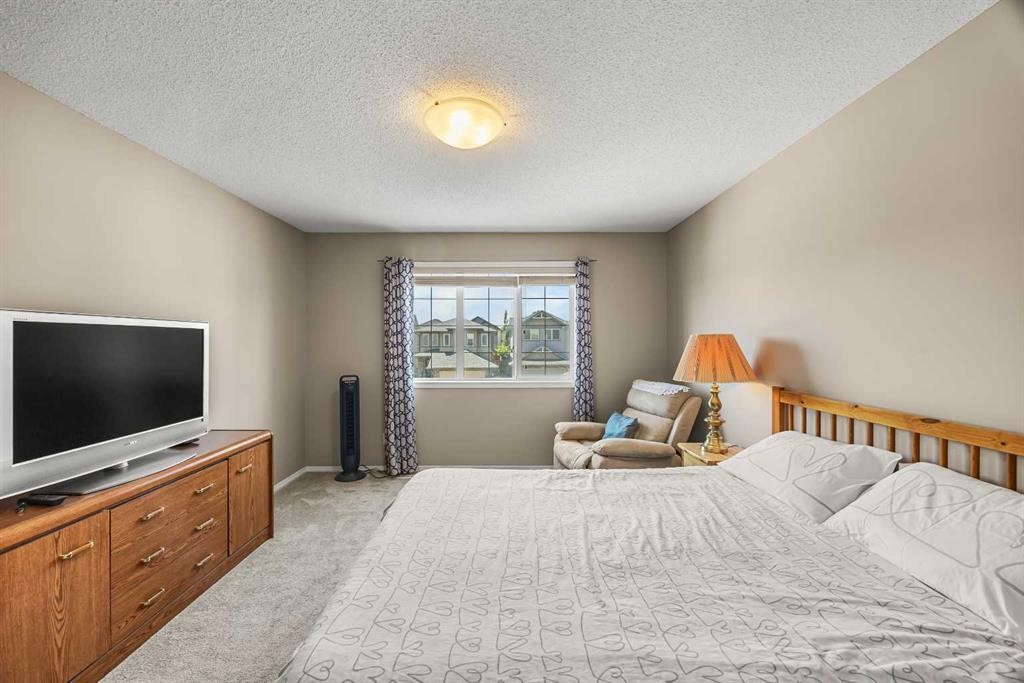 32 Panatella Common Nw, Calgary, AB - Indoor Photo Showing Bedroom