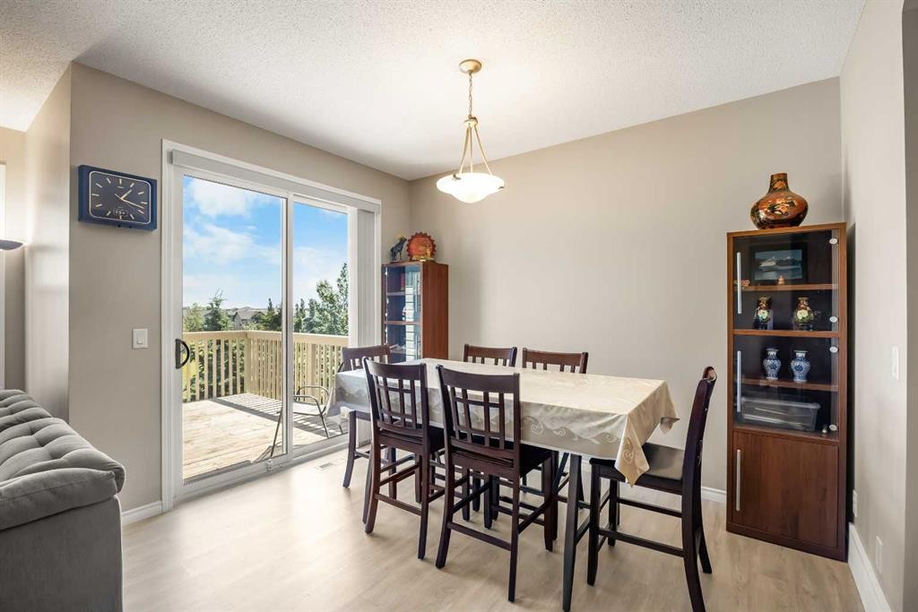 32 Panatella Common Nw, Calgary, AB - Indoor Photo Showing Dining Room