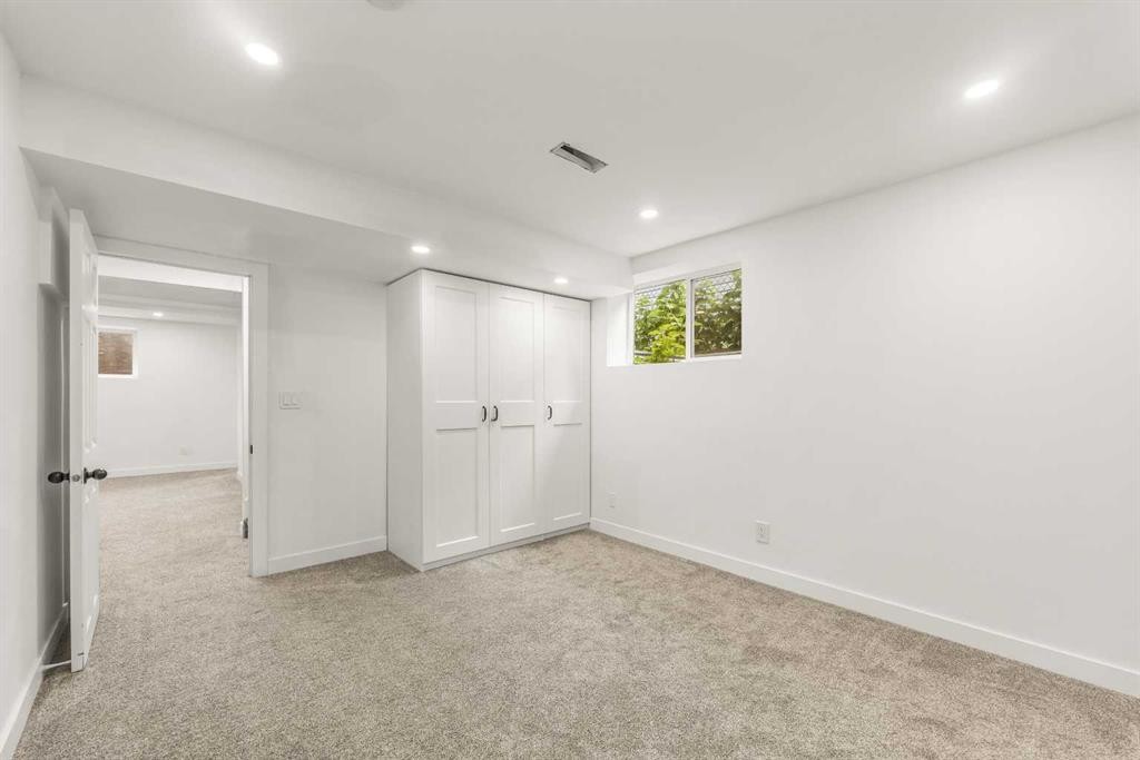 223 Coventry Road Ne, Calgary, AB - Indoor Photo Showing Other Room