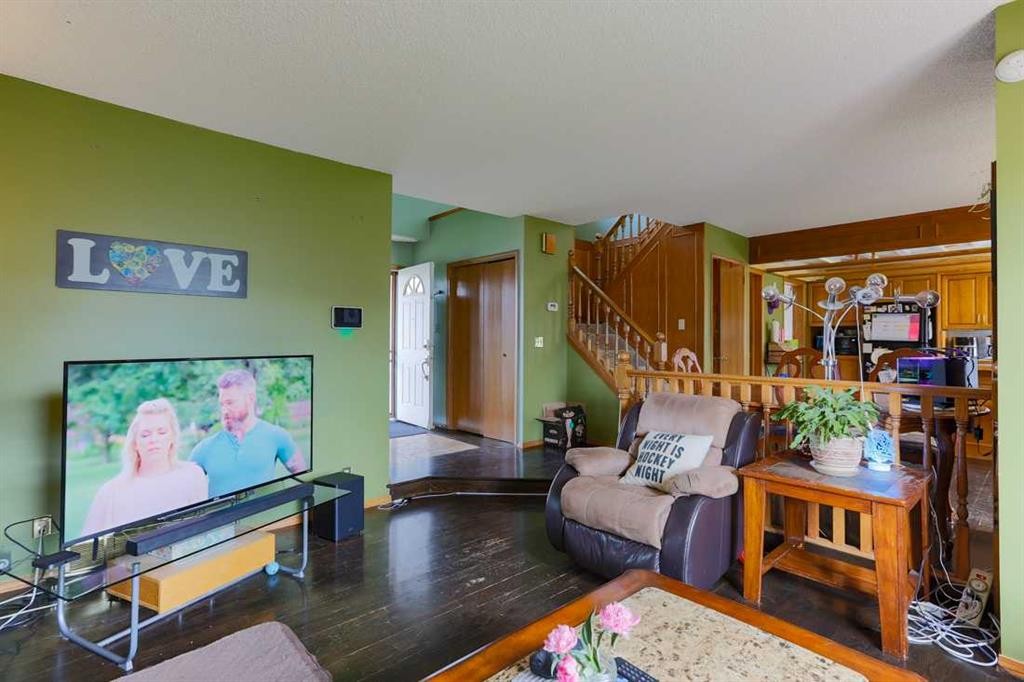 89 Athabasca Crescent, Crossfield, AB - Indoor