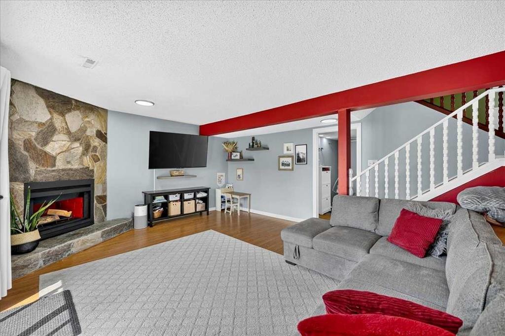172 Whitehaven Road Ne, Calgary, AB