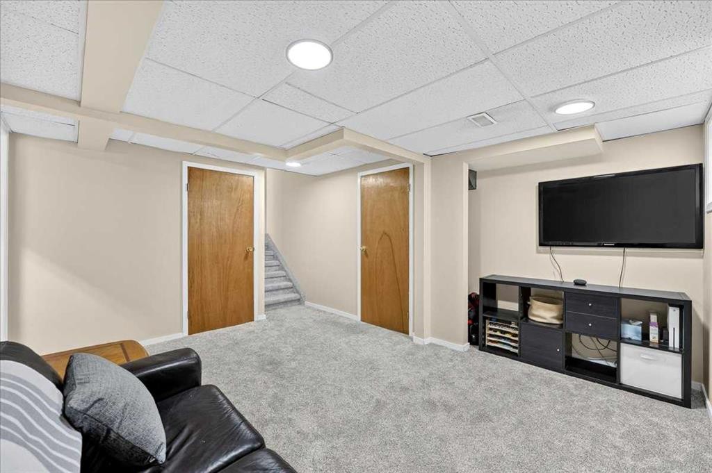 172 Whitehaven Road Ne, Calgary, AB